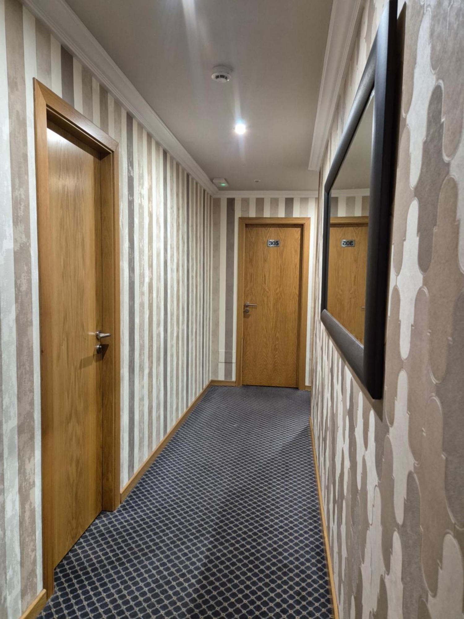 Hotel Hhb Pontevedra Confort Bagian luar foto