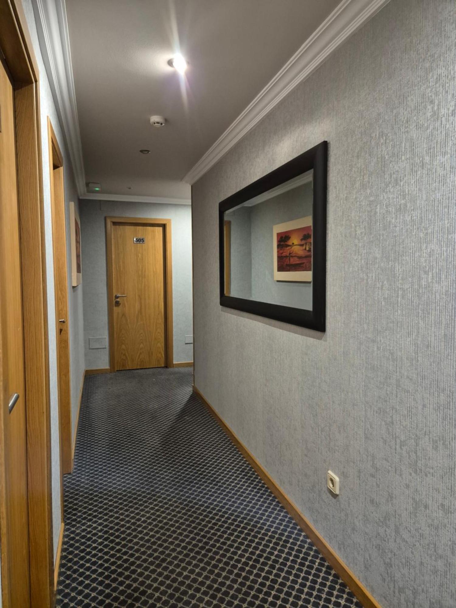 Hotel Hhb Pontevedra Confort Bagian luar foto